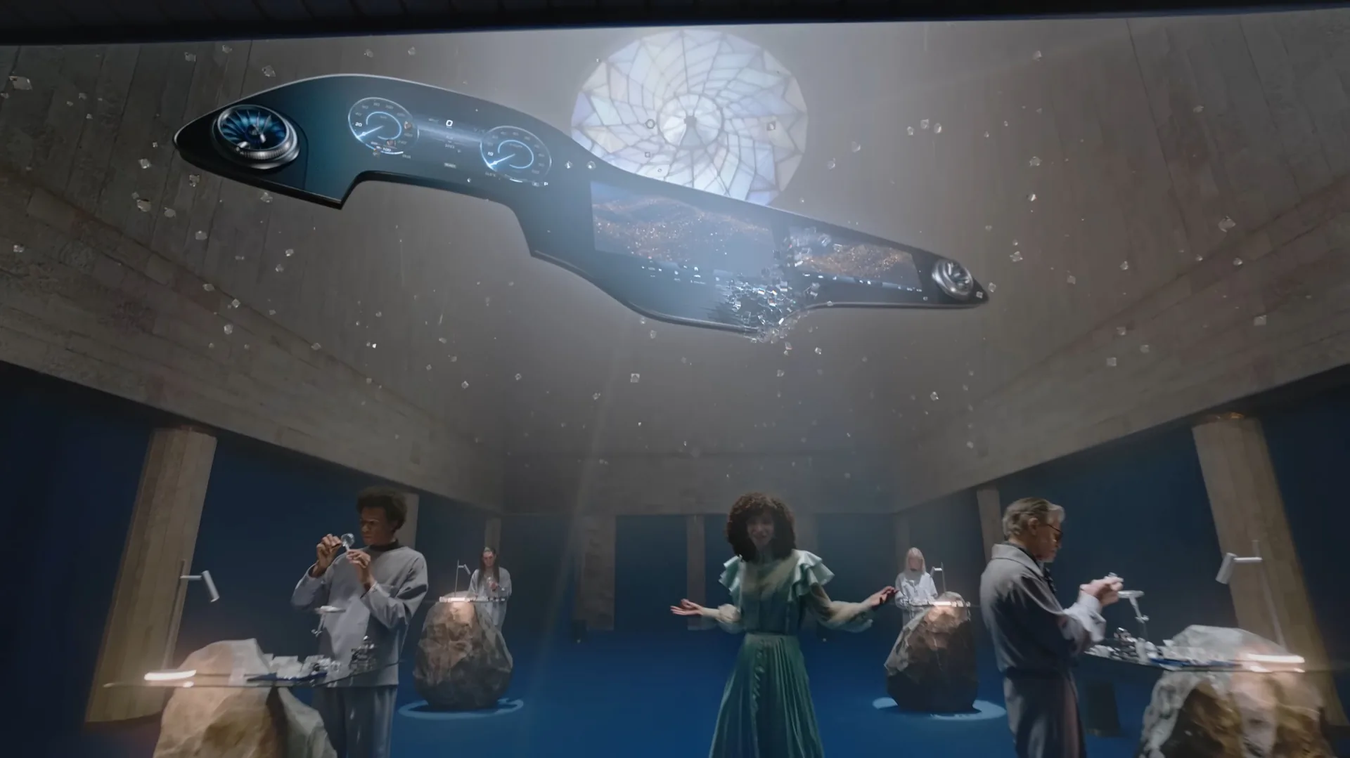 Magic Garage 1 – Mercedes EDT — still 3