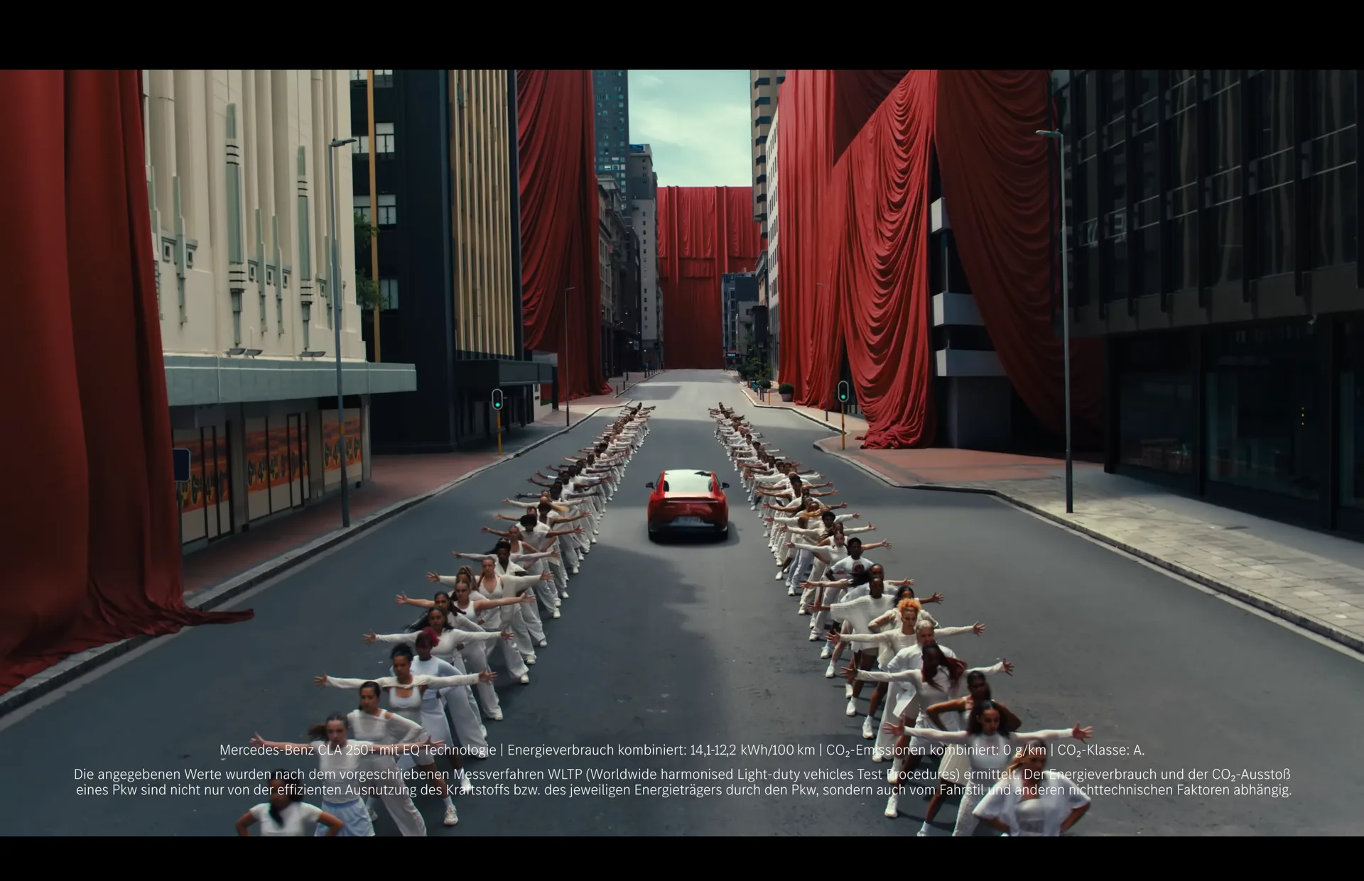 Mercedes – CLA — still 1