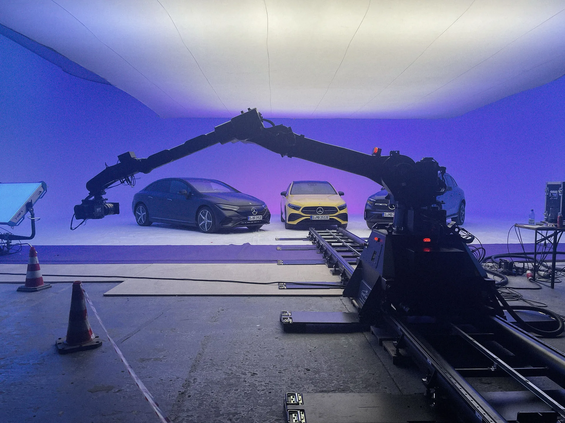 Mercedes – New Way to Buy — behind the scenes 1
